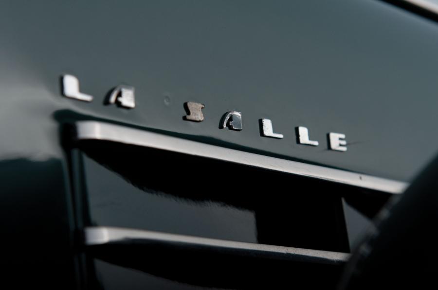 Детали экстерьера LaSalle Convertible Sedan (37-5049) 1937 года  (фото 3 из 5)